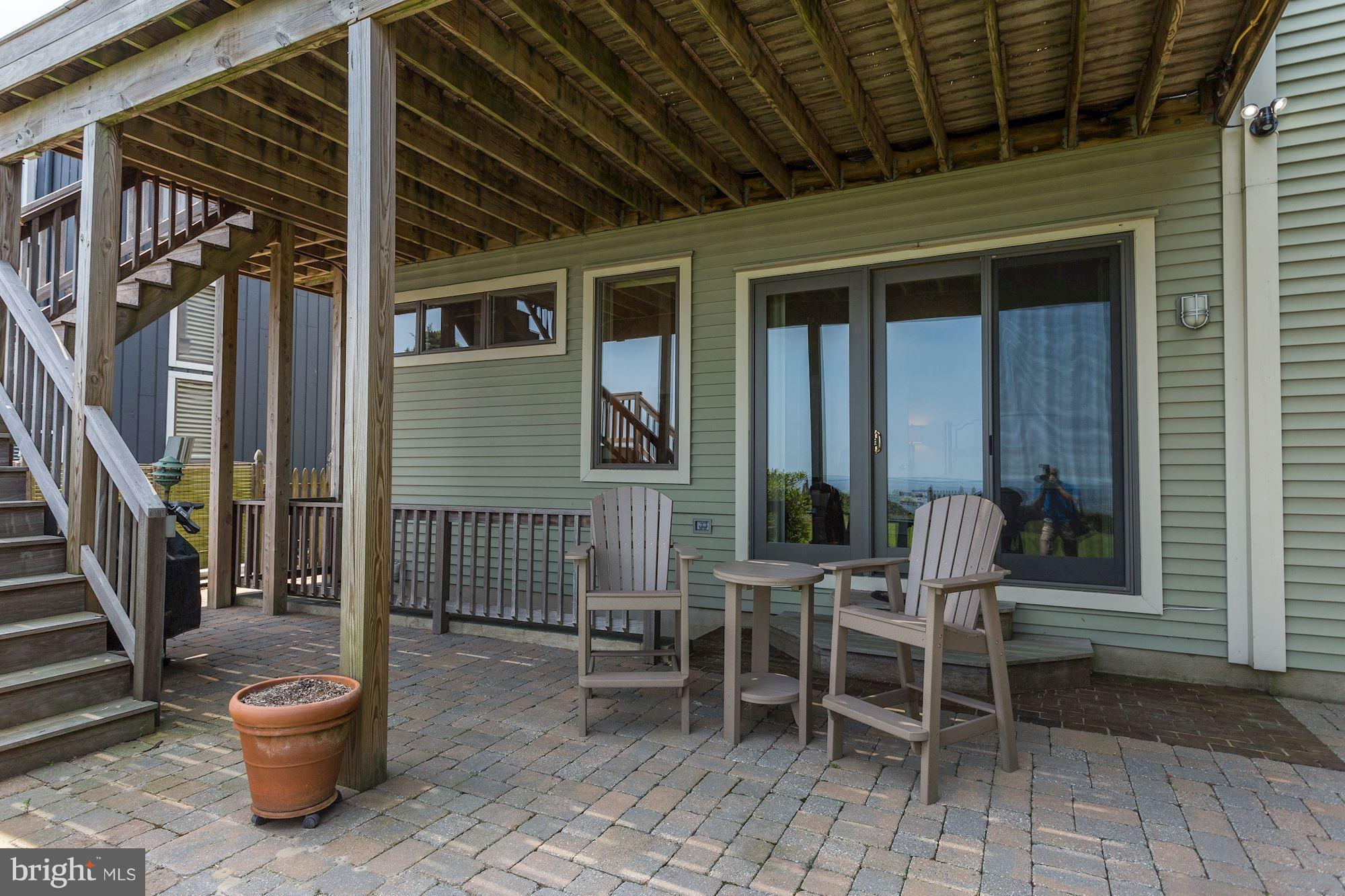 2011 Chesapeake Road Annapolis, MD 21409 - Photo 18 of 26 Private master suite paver patio