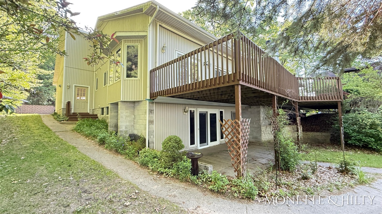2550 Cove Road Twin Lake, MI 49457 - Photo 5 of 50
