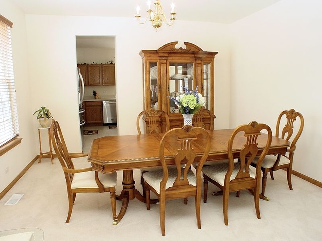 3537 High Ridge Road Carpentersville, IL 60110 - Photo 5 of 21