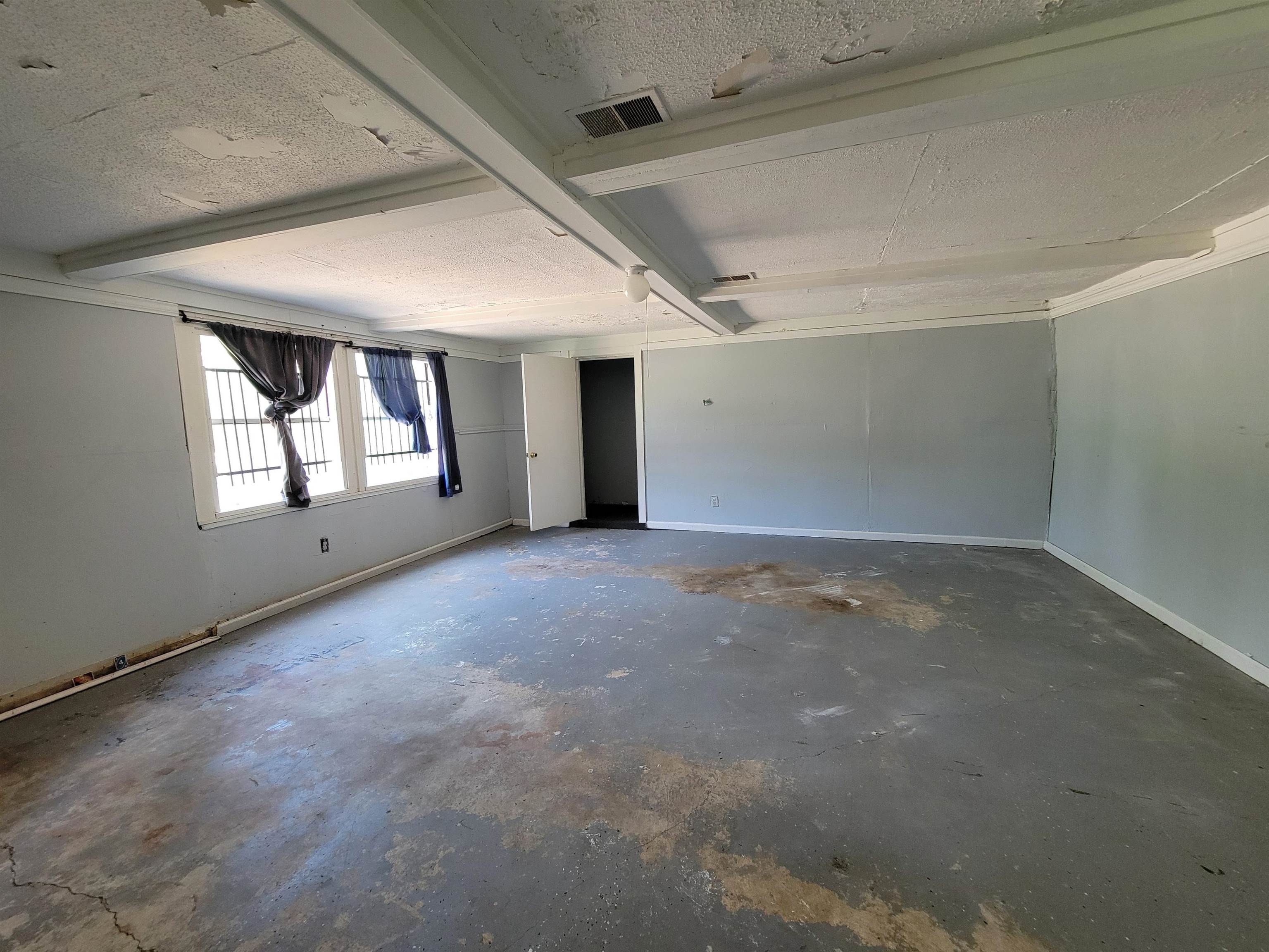 3557 North Trezevant Street Memphis, TN 38127 - Photo 2 of 9