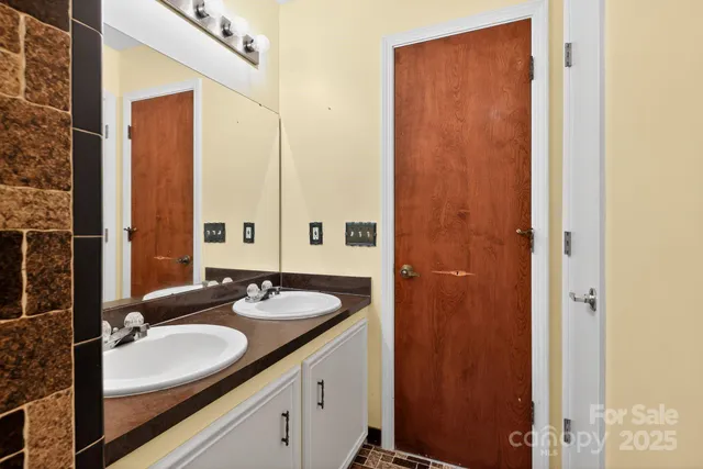 $550,000 | 12 Dennis Lane, Blythewood, SC 29016