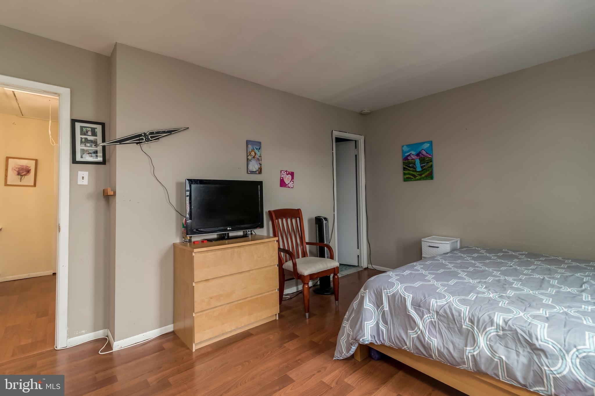 10704 East Keswick Road Philadelphia, PA 19154 - Photo 11 of 25 Gallery Image 11