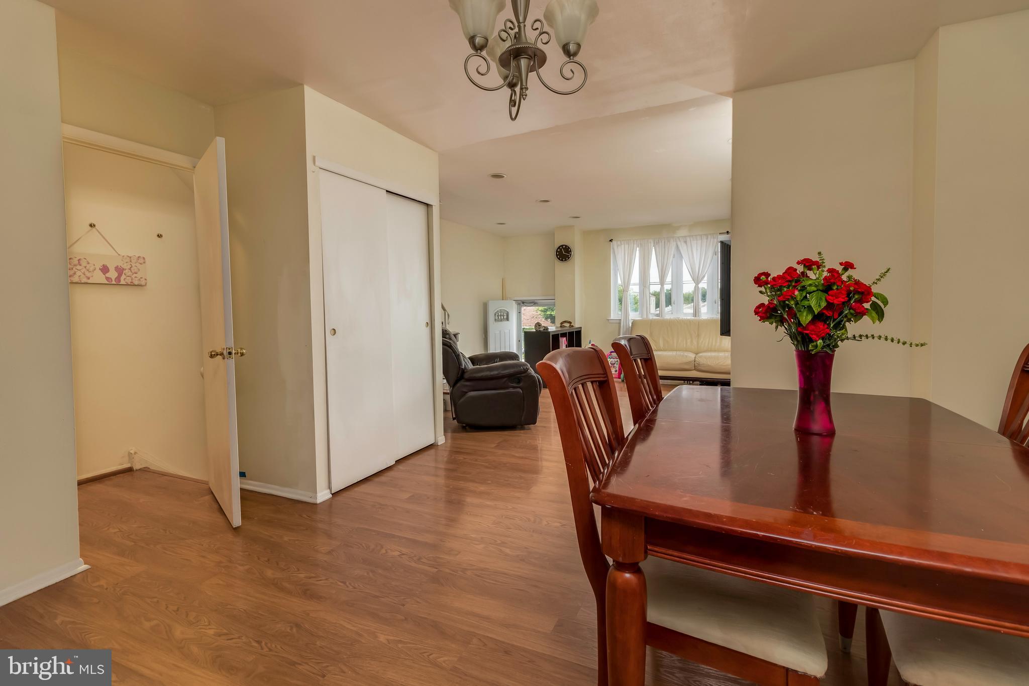10704 East Keswick Road Philadelphia, PA 19154 - Photo 6 of 25 Gallery Image 6