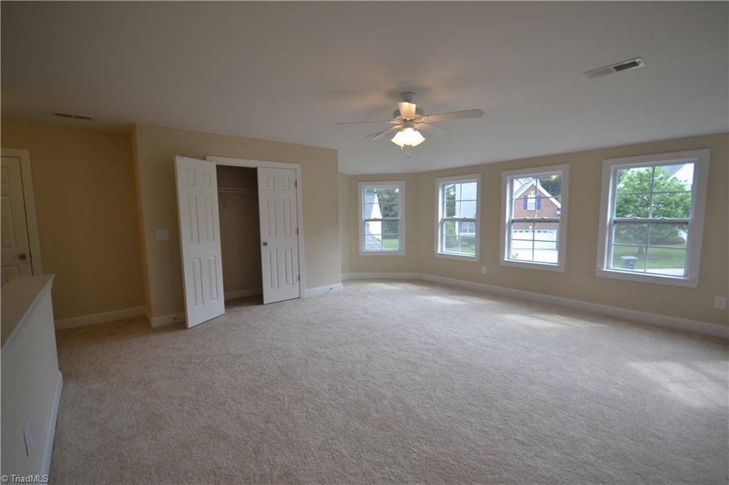 3520 Pebblestone Lane High Point, NC 27265 - Photo 5 of 20 Gallery Image 5