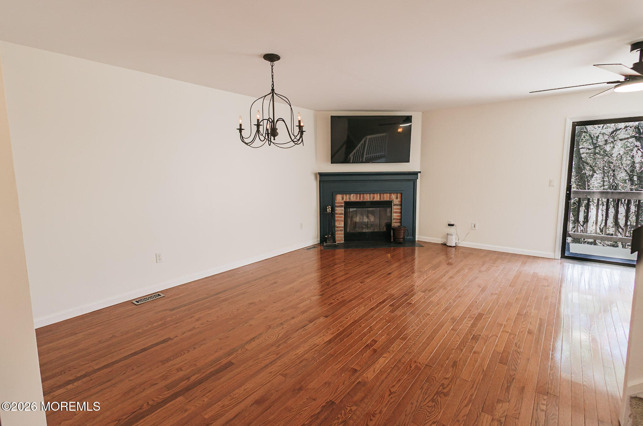 1601 Alpine Trail Neptune Township, NJ 07753 - Photo 10 of 31 10-4T9A5662