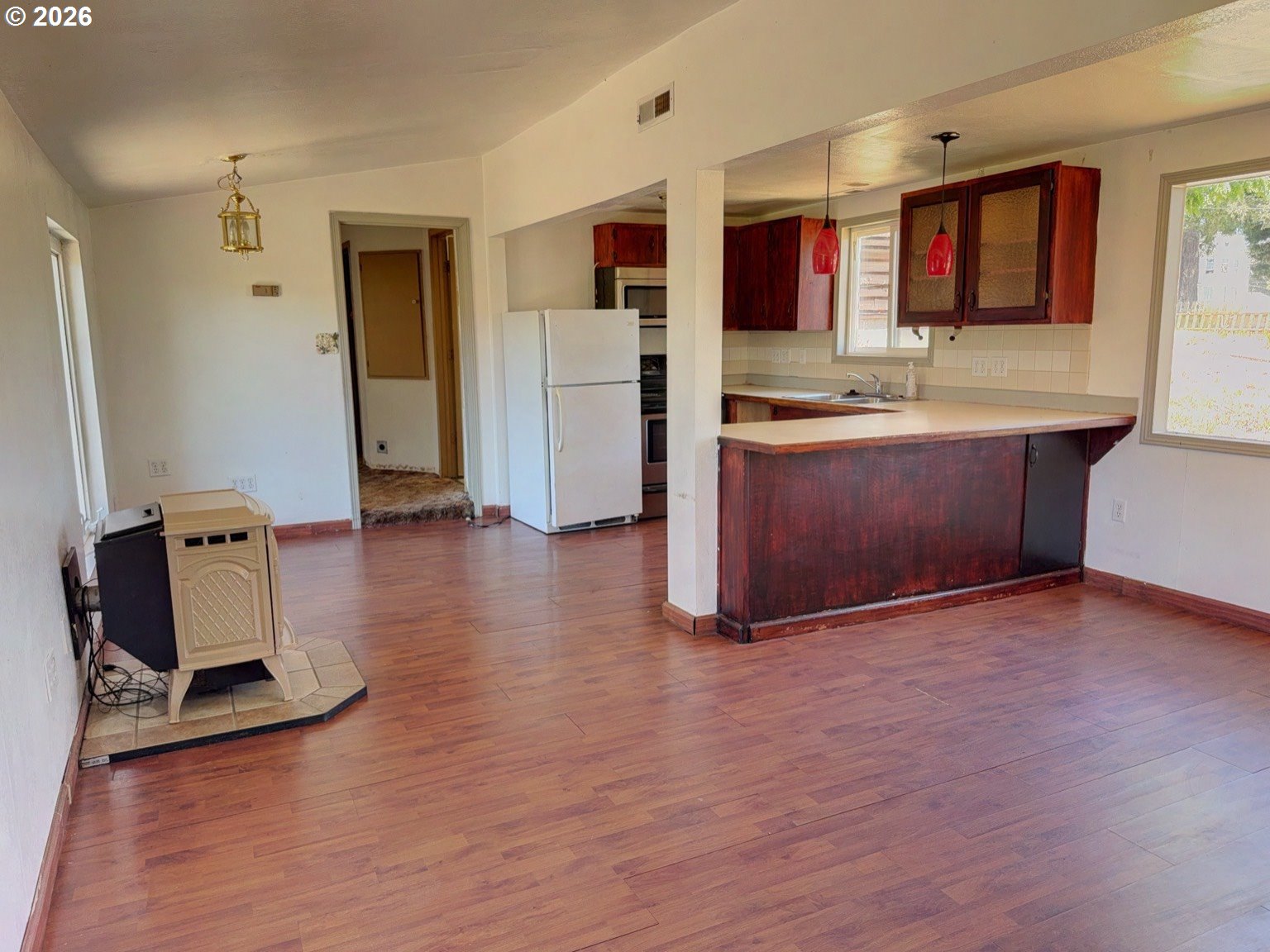 146 1st Street Myrtle Point, OR 97458 - Photo 33 of 47 Kitchen/Dining Room
