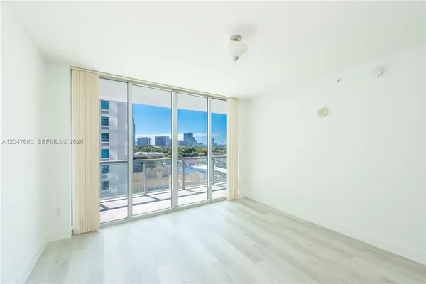 $2,900 | 79 Southwest 12th Street, Unit 1105S, Miami, FL 33130