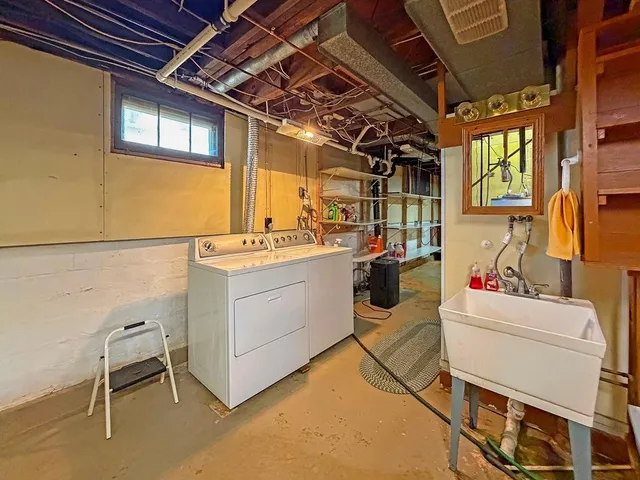 $137,500 | 206 Corey Avenue, Coleraine, MN 55722