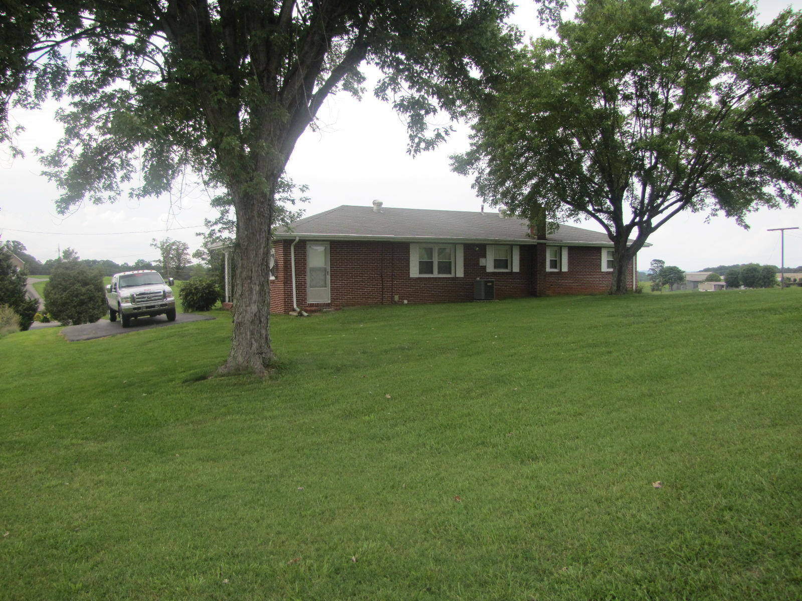 5100 Davis Ferry Road Loudon, TN 37774 - Photo 8 of 34 IMG_5650