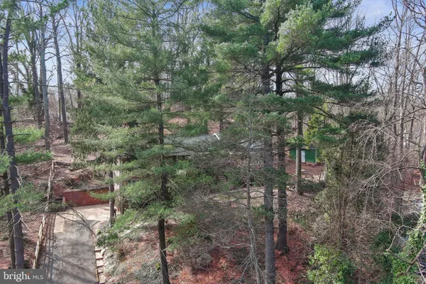 $1,215,000 | 3706 Quaint Acres Circle, Falls Church, VA 22041