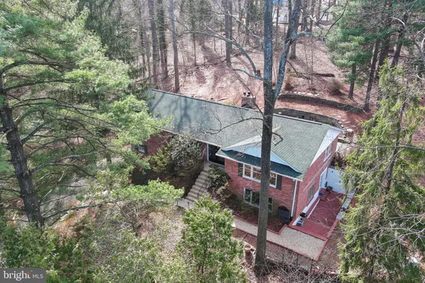 $1,215,000 | 3706 Quaint Acres Circle, Falls Church, VA 22041