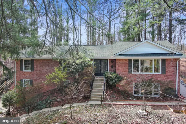 $1,215,000 | 3706 Quaint Acres Circle, Falls Church, VA 22041