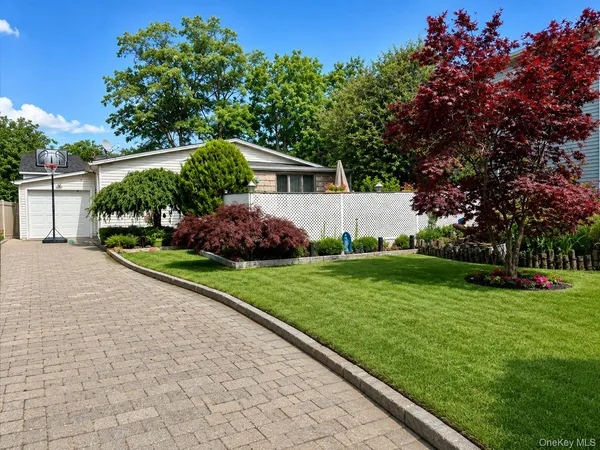 $995,000 | 110 Roosevelt Avenue, Inwood, NY 11096