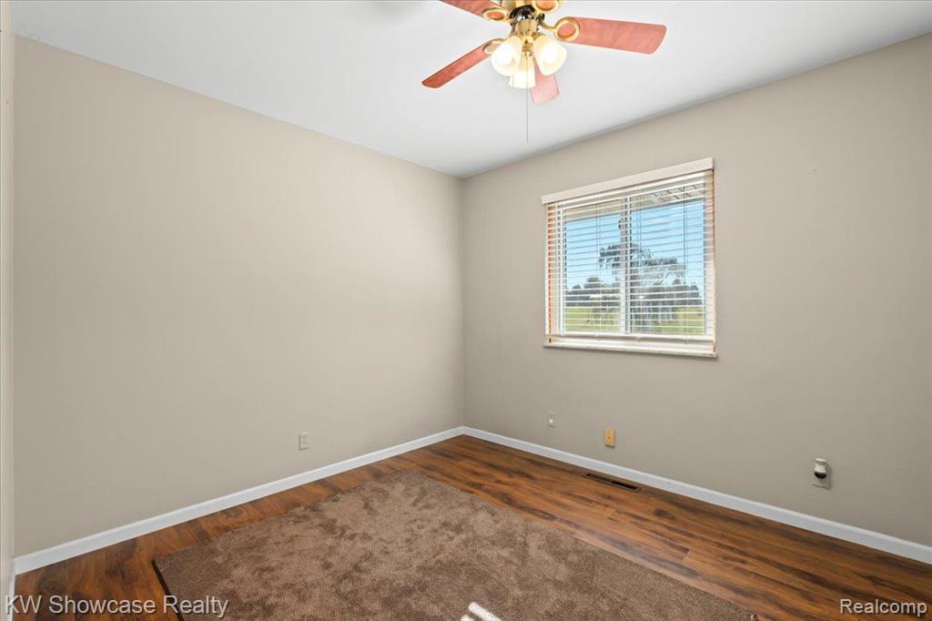 3190 West Coon Lake Road Howell, MI 48843 - Photo 19 of 38