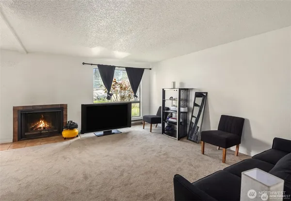 $989,750 | 2810 D Place Southeast, Auburn, WA 98002