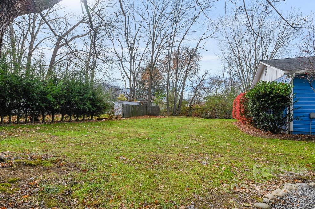 14 Browning Road Waynesville, NC 28786 - Photo 26 of 26 a view of a backyard with large trees