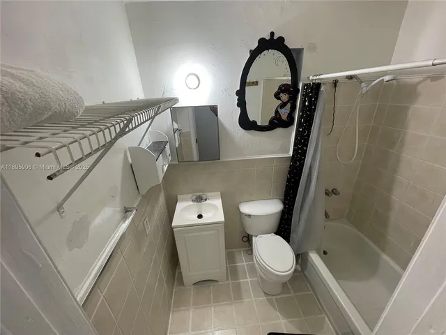 a view of walk in closet