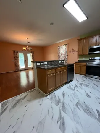 $2,500 | 240 Westbrooke Road, Summerville, SC 29486