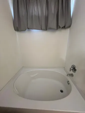 $2,500 | 240 Westbrooke Road, Summerville, SC 29486