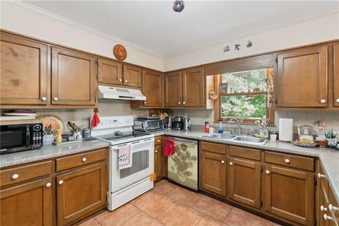 $850,000 | 795 North Parkwood Road, Decatur, GA 30030
