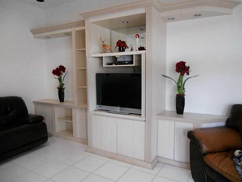 23140 Via Stel Boca Raton, FL 33433 - Photo 2 of 21 Den/Family/Great Room.