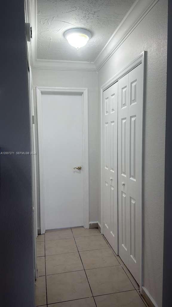 1655 West 44th Place, Unit 451 Hialeah, FL 33012 - Photo 7 of 12 a view of an empty room