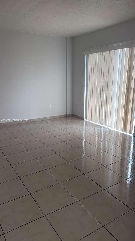 1655 West 44th Place, Unit 451 Hialeah, FL 33012 - Photo 10 of 12