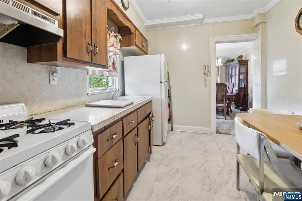 485 River Road New Milford, NJ 07646 - Photo 14 of 26