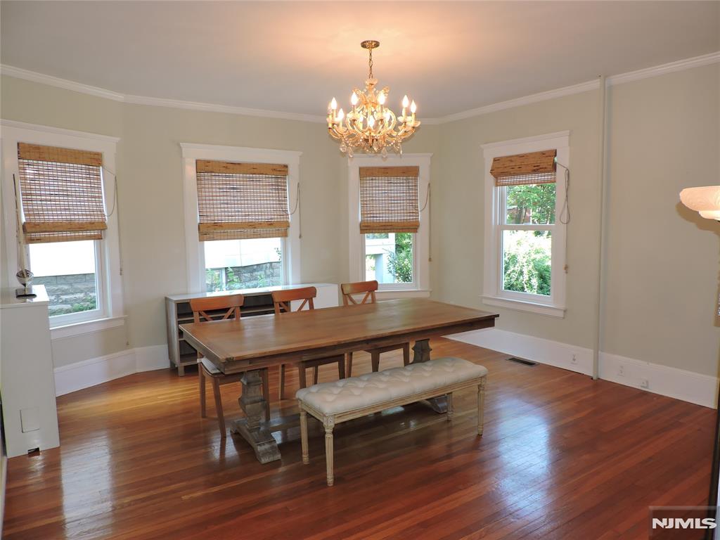 186 Godwin Avenue Ridgewood, NJ 07450 - Photo 9 of 20