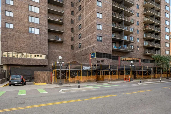 $179,900 | 26 West 10th Street, Unit 2009, St. Paul, MN 55102