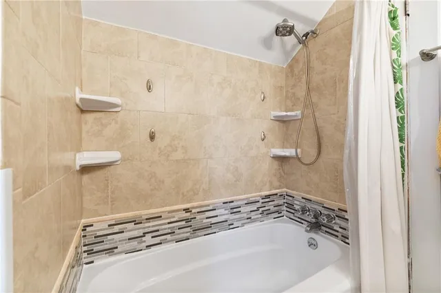 $195,000 | 121 Betty Jane Court, Pittsburgh, PA 15235