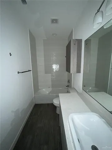 $1,250 | 805 West Garrison Drive, Unit 2, Pharr, TX 78577