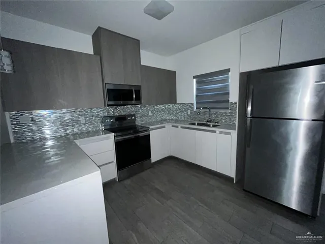 $1,250 | 805 West Garrison Drive, Unit 2, Pharr, TX 78577