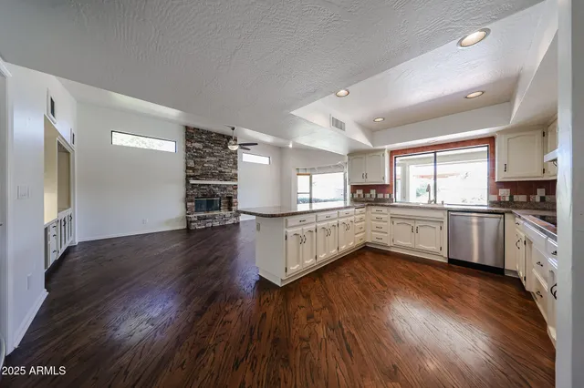 $6,450 | 8308 East Vista De Valle, Scottsdale, AZ 85255