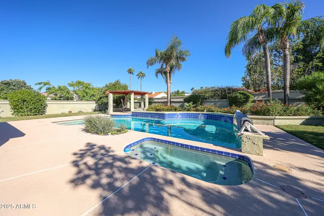 $6,450 | 8308 East Vista De Valle, Scottsdale, AZ 85255