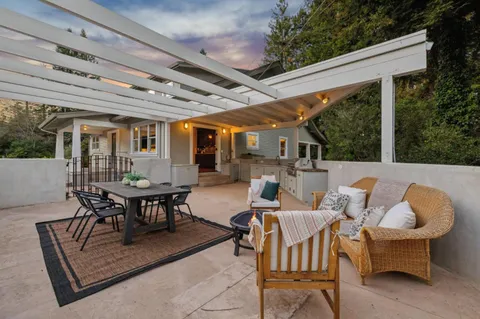 $1,895,000 | 653 Larkin Valley Road, Watsonville, CA 95076