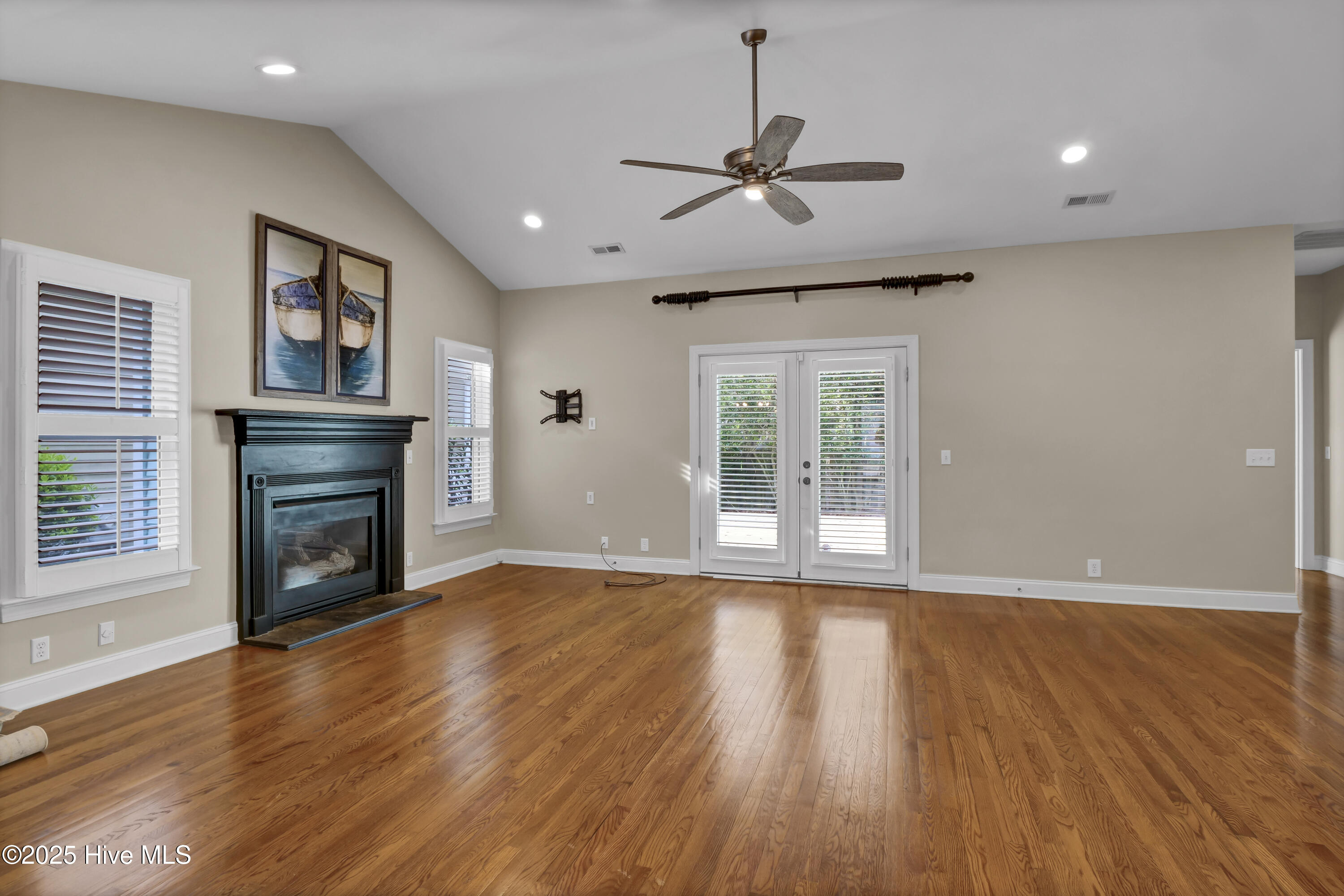 5622 Shell Rd Village Drive Wilmington, NC 28403 - Photo 5 of 31 P1088586