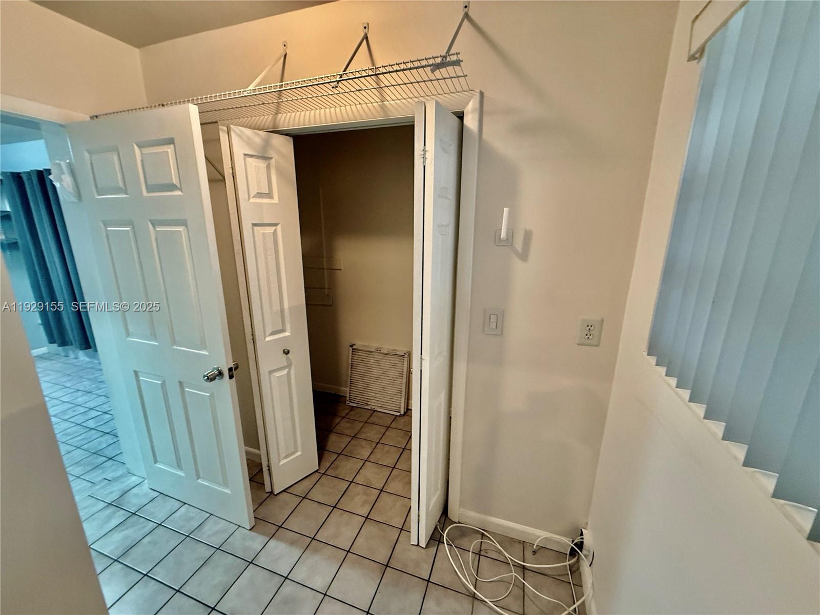 8855 Southwest 17th Terrace Miami, FL 33165 - Photo 16 of 27