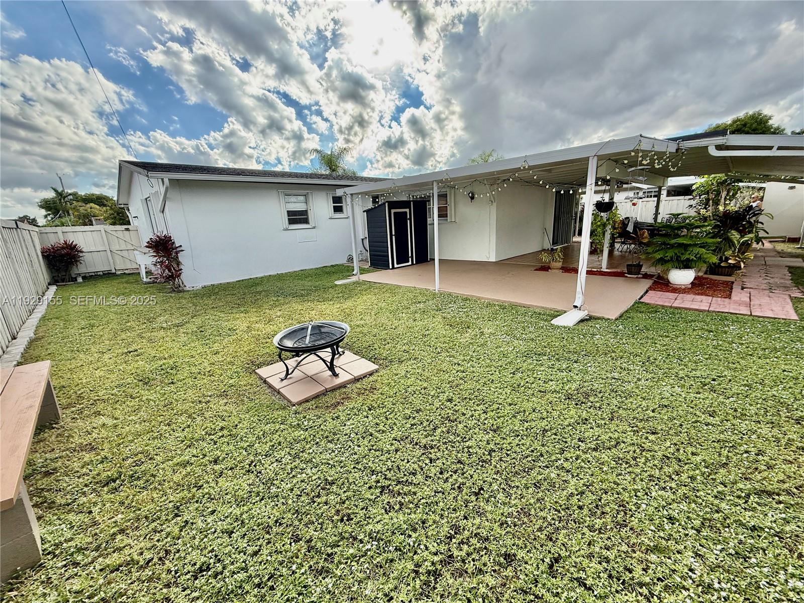 8855 Southwest 17th Terrace Miami, FL 33165 - Photo 19 of 27