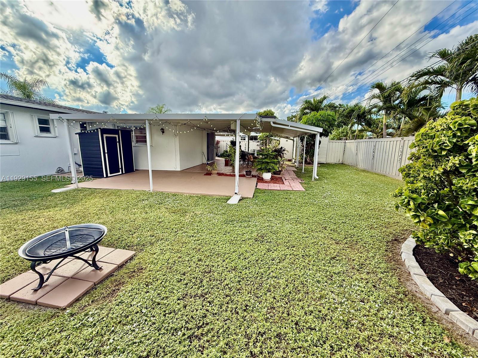 8855 Southwest 17th Terrace Miami, FL 33165 - Photo 22 of 27