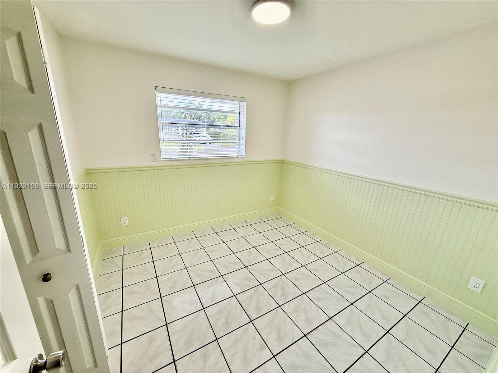 8855 Southwest 17th Terrace Miami, FL 33165 - Photo 10 of 27