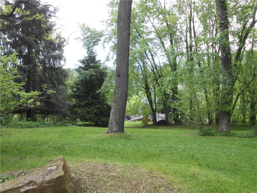 456 Ridgemont Drive Pittsburgh, PA 15220 - Photo 3 of 18 Gallery Image 3