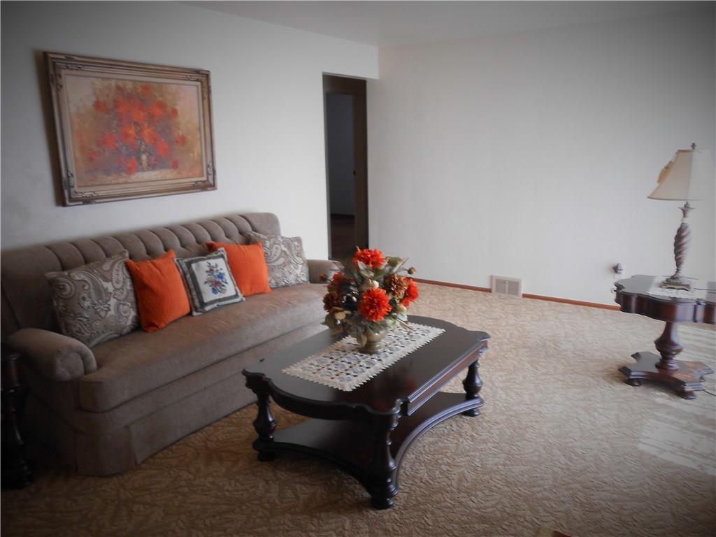 456 Ridgemont Drive Pittsburgh, PA 15220 - Photo 10 of 18 Gallery Image 10