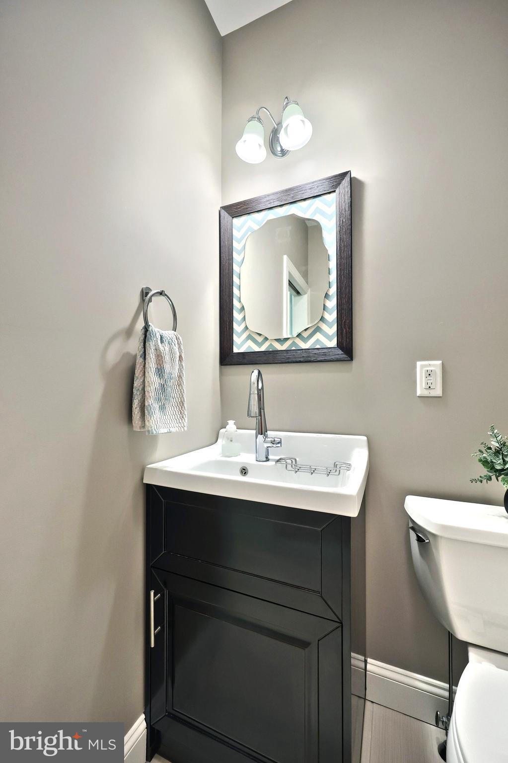 172 Fawn Hill Road Hanover, PA 17331 - Photo 48 of 71 a bathroom with a sink and a mirror