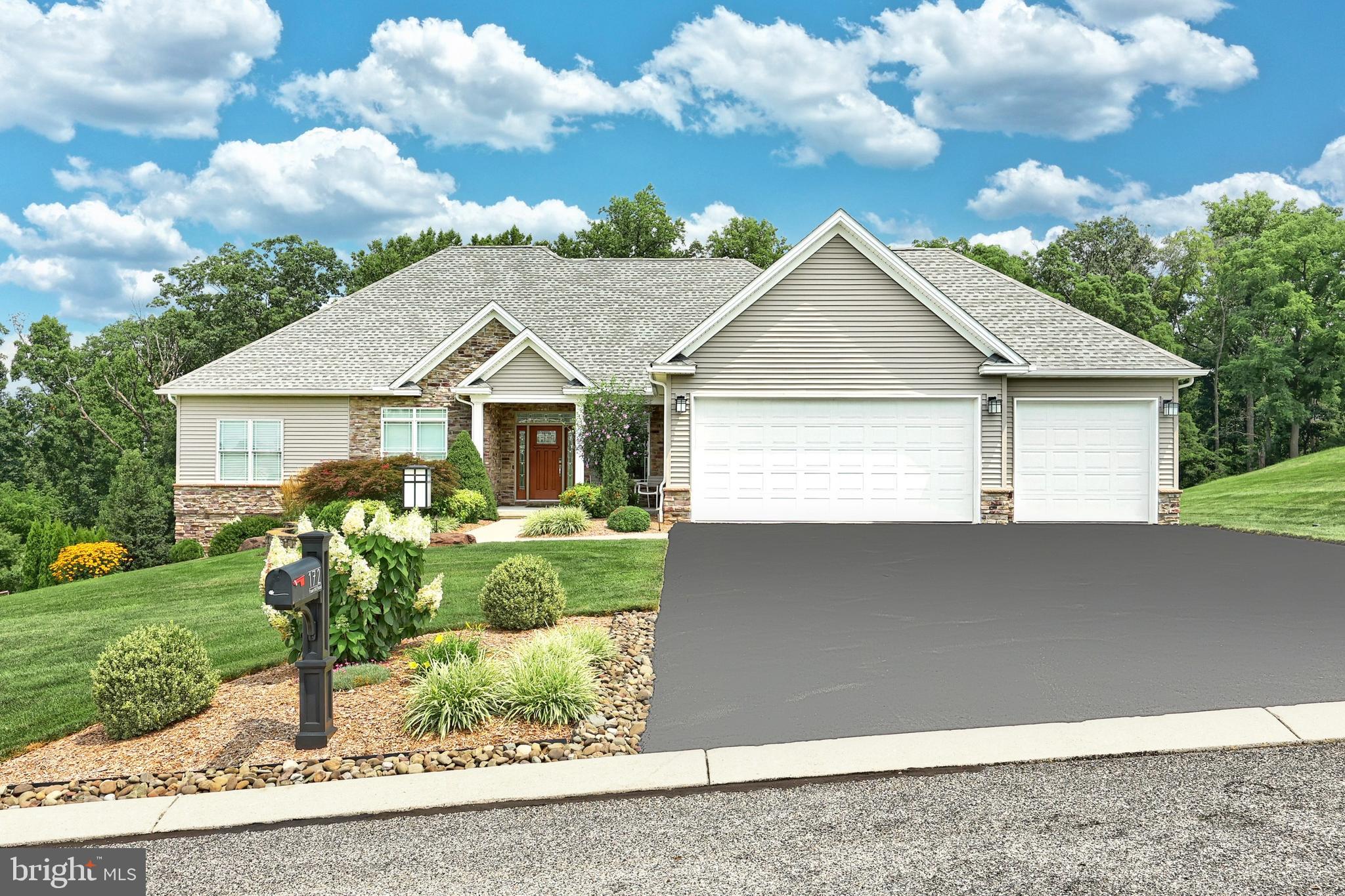 172 Fawn Hill Road Hanover, PA 17331 - Photo 6 of 71 front view of house with a yard