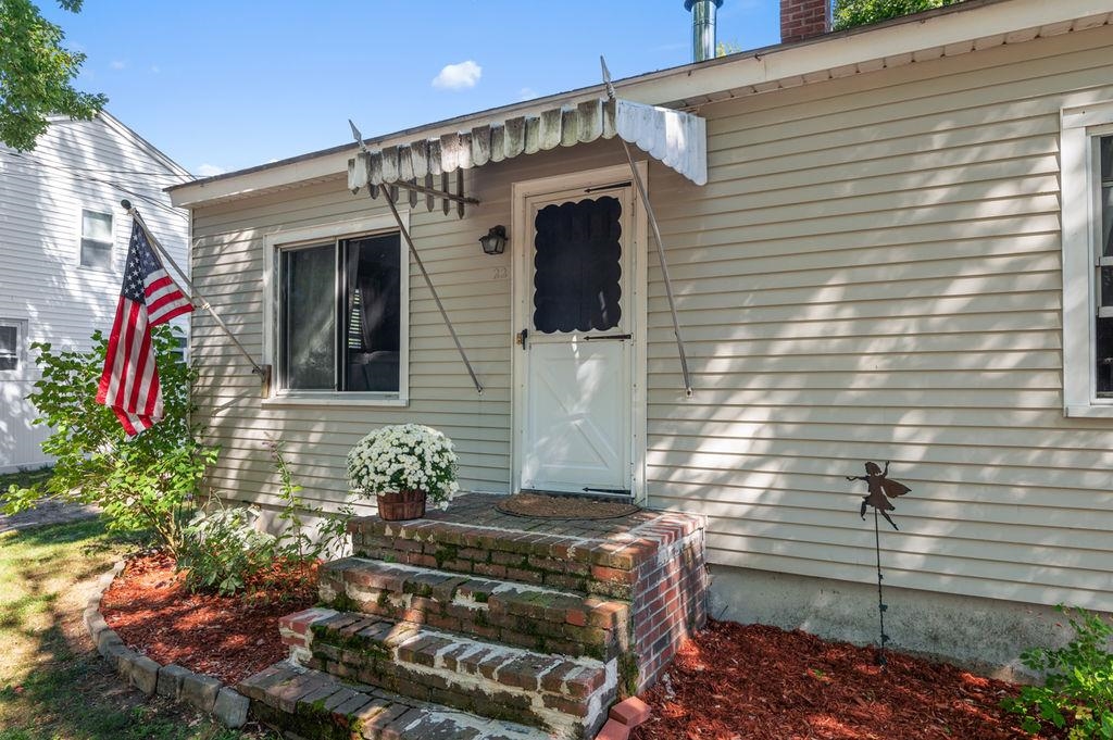 22 Kendall Avenue Manchester, NH 03103 - Photo 20 of 25