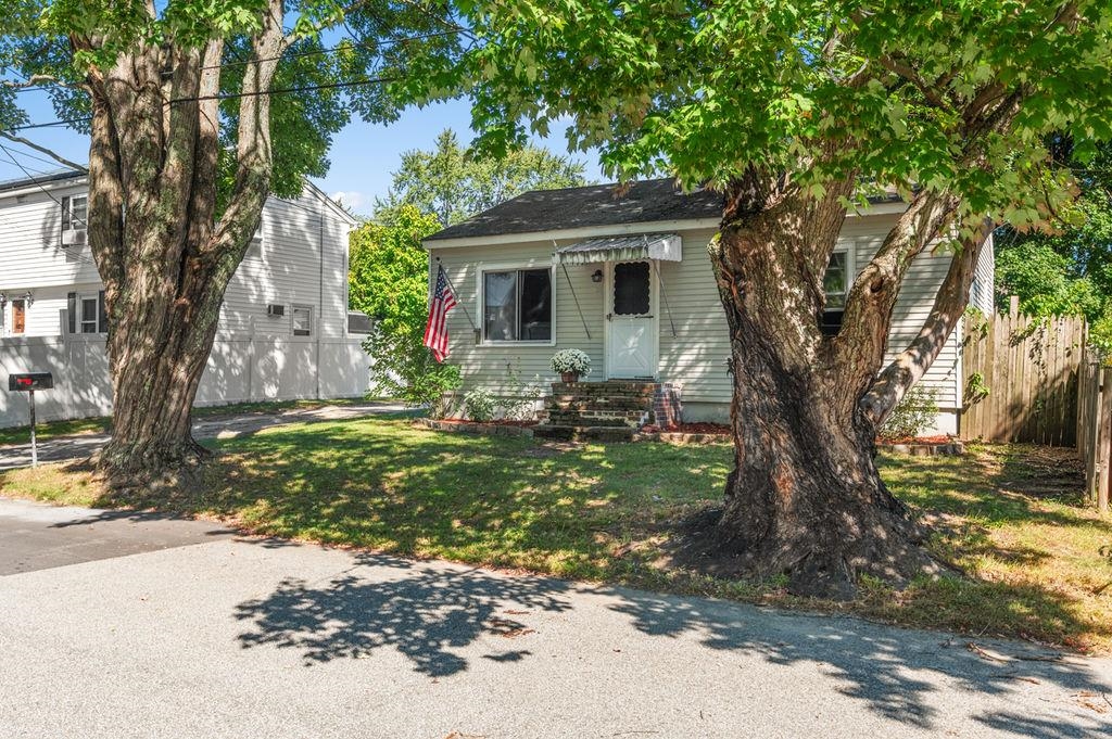 22 Kendall Avenue Manchester, NH 03103 - Photo 21 of 25