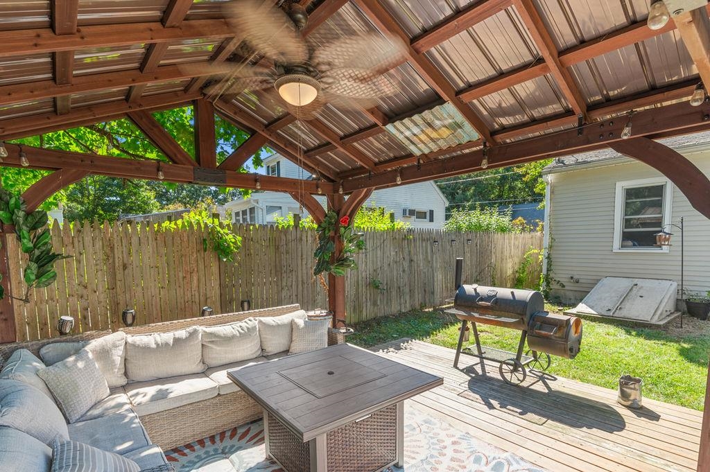 22 Kendall Avenue Manchester, NH 03103 - Photo 4 of 25