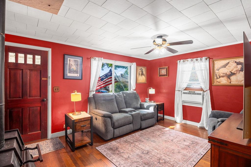 22 Kendall Avenue Manchester, NH 03103 - Photo 8 of 25