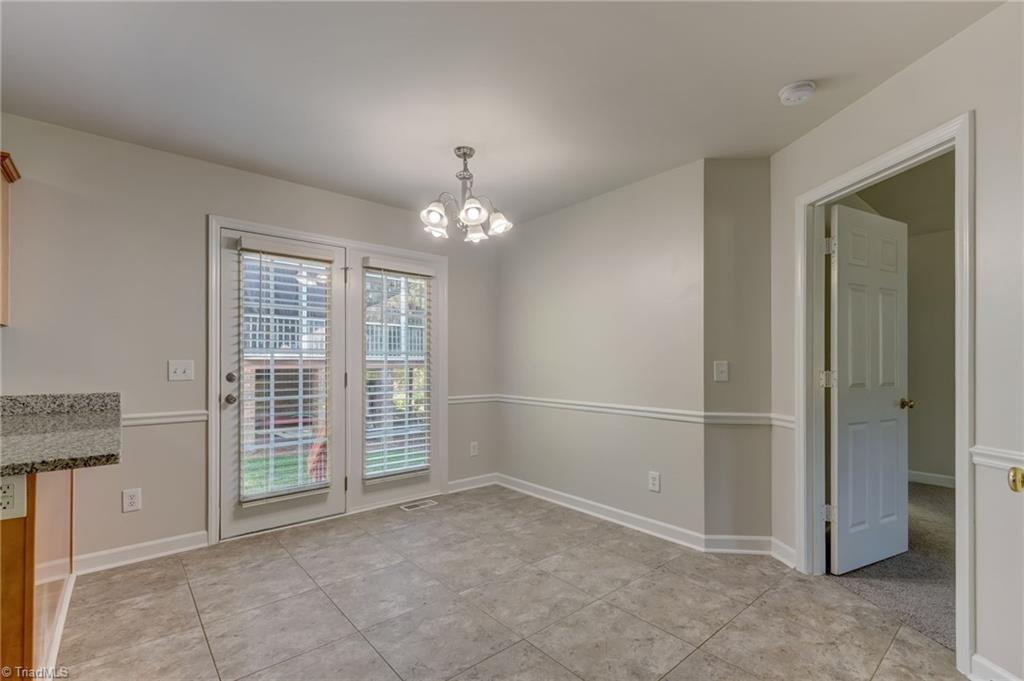 1608 Bridgeport Terrace High Point, NC 27265 - Photo 9 of 28 Dining Room